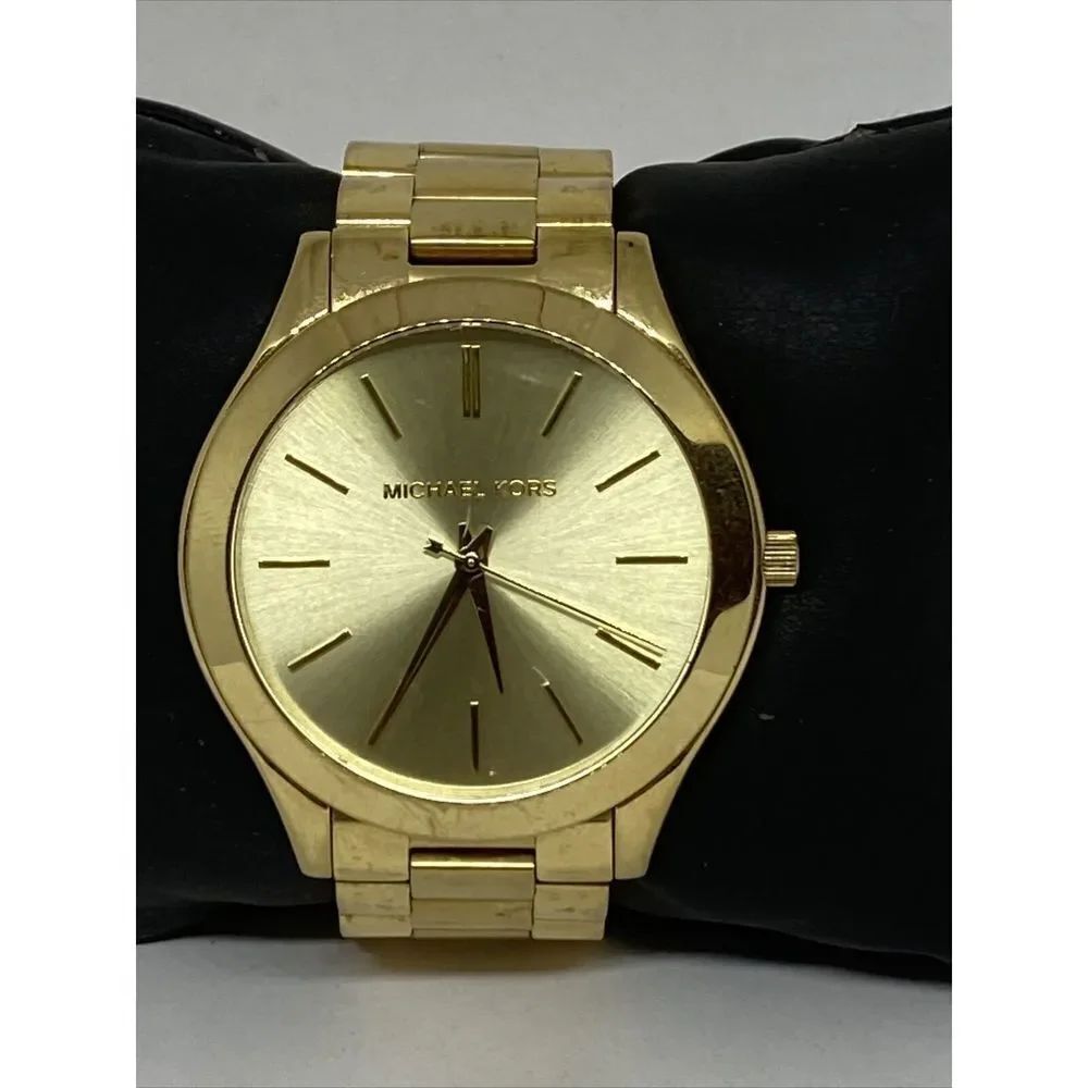 Michael Kors Runway MK3179 Womens Stainless Steel Analog Dial Quartz Watch JK694